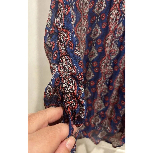 Lucky Brand Blouse Womens Medium‎ Blue Crochet Neck Detail Aztec Floral Top - Picture 4 of 4